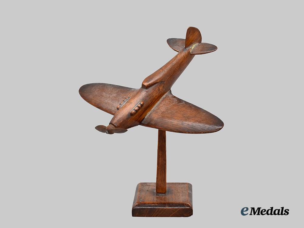 germany,_wehrmacht._a_trench_art_model_spitfire_hand-_carved_by_a_german_p_o_w___m_n_c3110