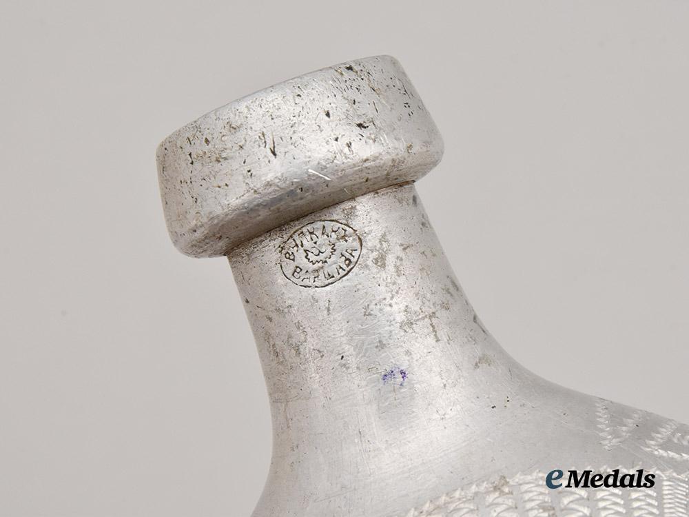 russia,_imperial._a_trench_art_canteen_dedicated_to_a_german_guard_by_a_russian_p_o_w___m_n_c3152