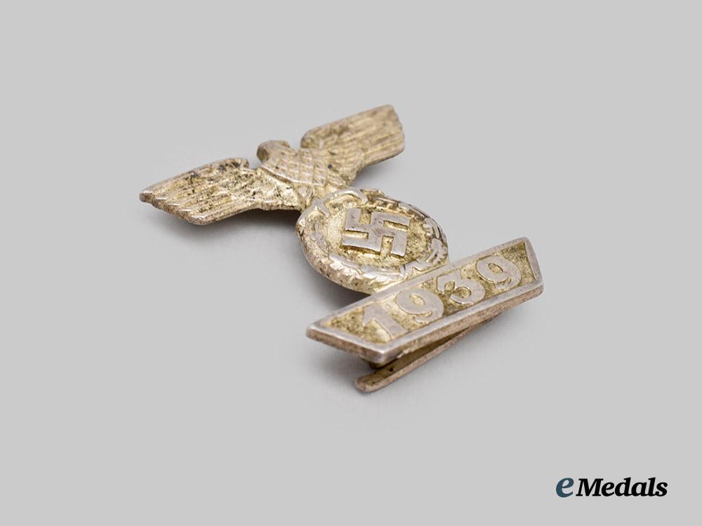 germany,_wehrmacht._a1939_clasp_to_the_iron_cross_i_i_class,_type_i_i,_by_ziemer&_söhne___m_n_c3193