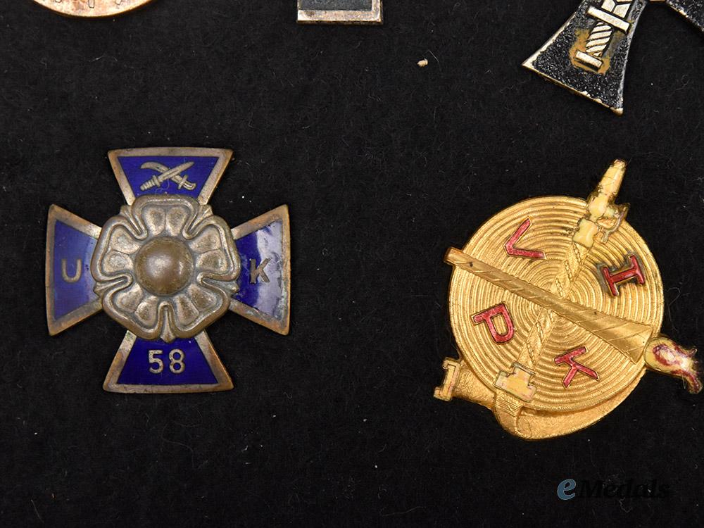 finland._a_lot_of_finnish_medals_and_decorations___m_n_c3212