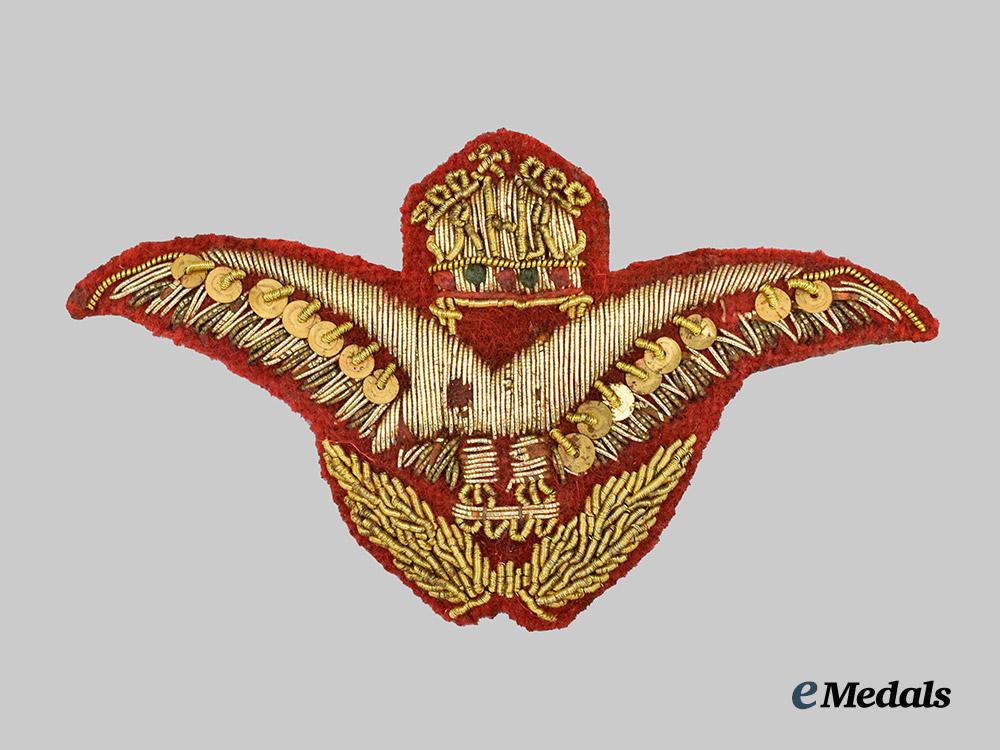 hungary,_kingdom._a_rare_royal_hungarian_air_force_general’s_cap_badge,_by_bende_andrás___m_n_c3250