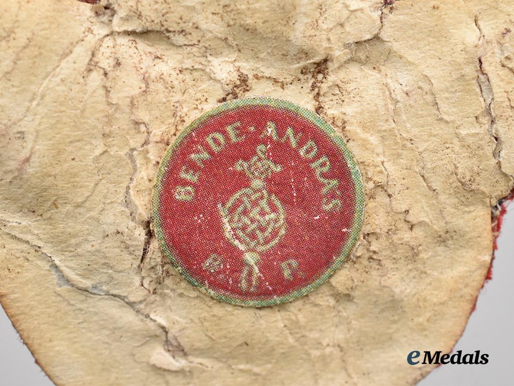 hungary,_kingdom._a_rare_royal_hungarian_air_force_general’s_cap_badge,_by_bende_andrás___m_n_c3253