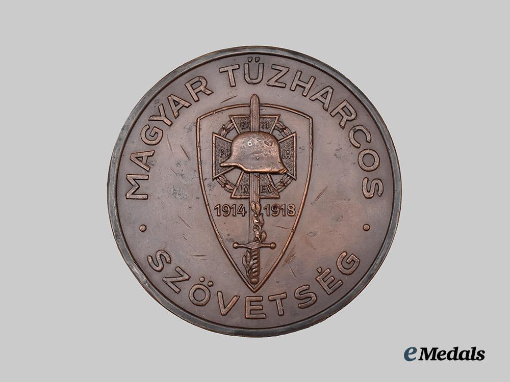 hungary,_kingdom;_germany,_weimar_republic._a_mixed_lot_of_great_war_commemorative_plaques_and_medals___m_n_c3271