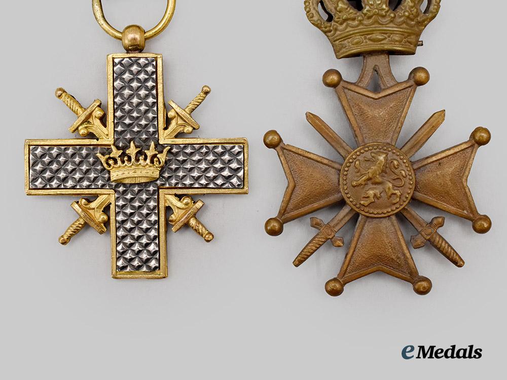 belgium,_kingdom._a_lot_of_four_medals_including_spanish,_belgian_and_french_decorations___m_n_c3339