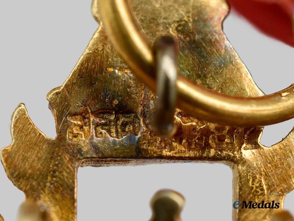 thailand,_kingdom._a_most_exalted_order_of_the_white_elephant,_i_v_class_for_ladies___m_n_c3384