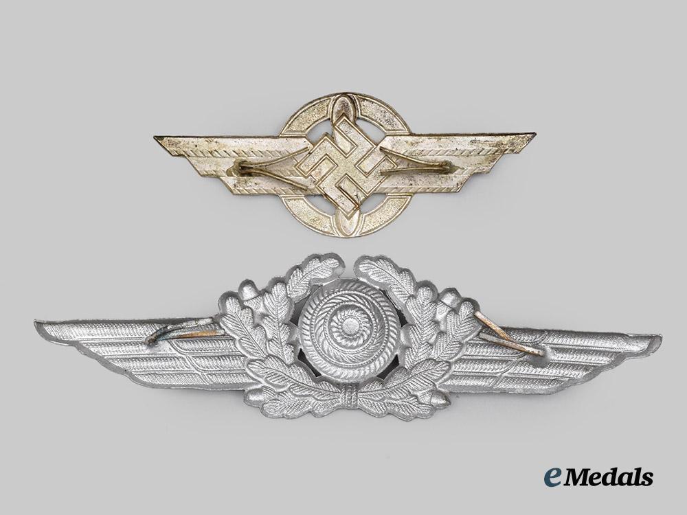 germany,_third_reich._a_pair_of_visor_cap_insignia___m_n_c3384