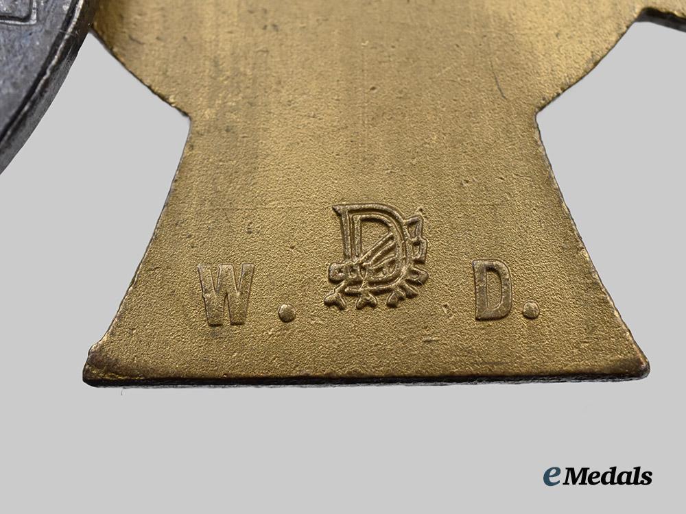 germany,_third_reich._a_medal_bar_for_first_world_war_and_red_cross_service___m_n_c3393