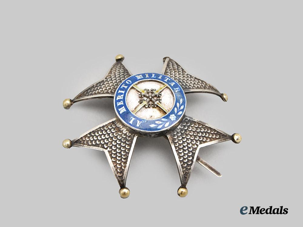 spain,_kingdom._a_military_order_of_san_fernando,_breast_star___m_n_c3434
