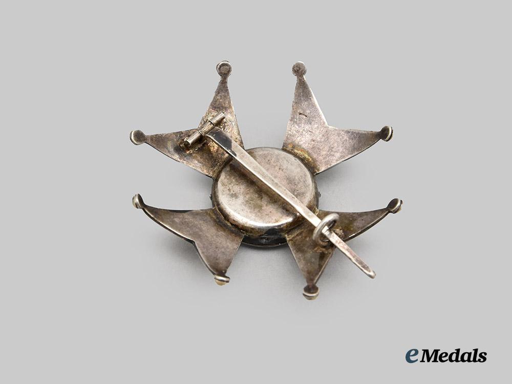 spain,_kingdom._a_military_order_of_san_fernando,_breast_star___m_n_c3436