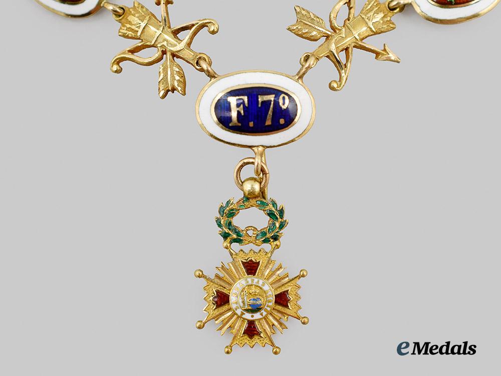 spain,_kingdom._an_order_of_isabella_the_catholic,_miniature_collar_in_gold___m_n_c3455