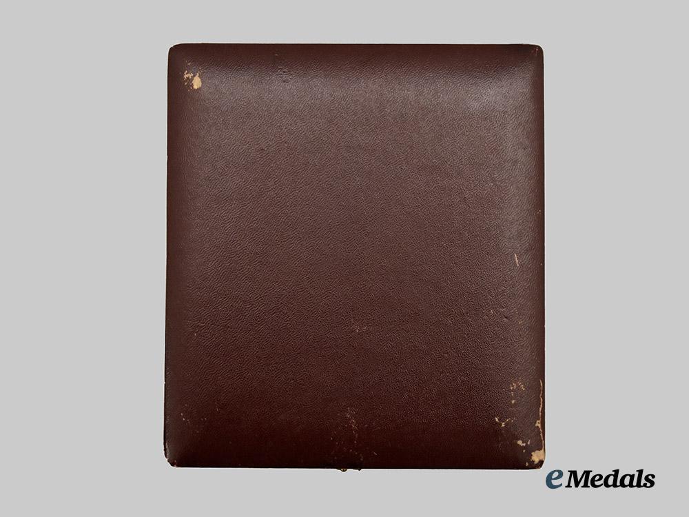 san_marino,_republic._an_order_of_st._agatha,_commander_in_case___m_n_c3570