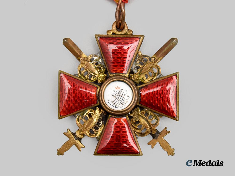 russia,_imperial._an_order_of_st._anne,_i_i_i_class_with_swords,_by_dimitry_osipov,_c.1917___m_n_c3575