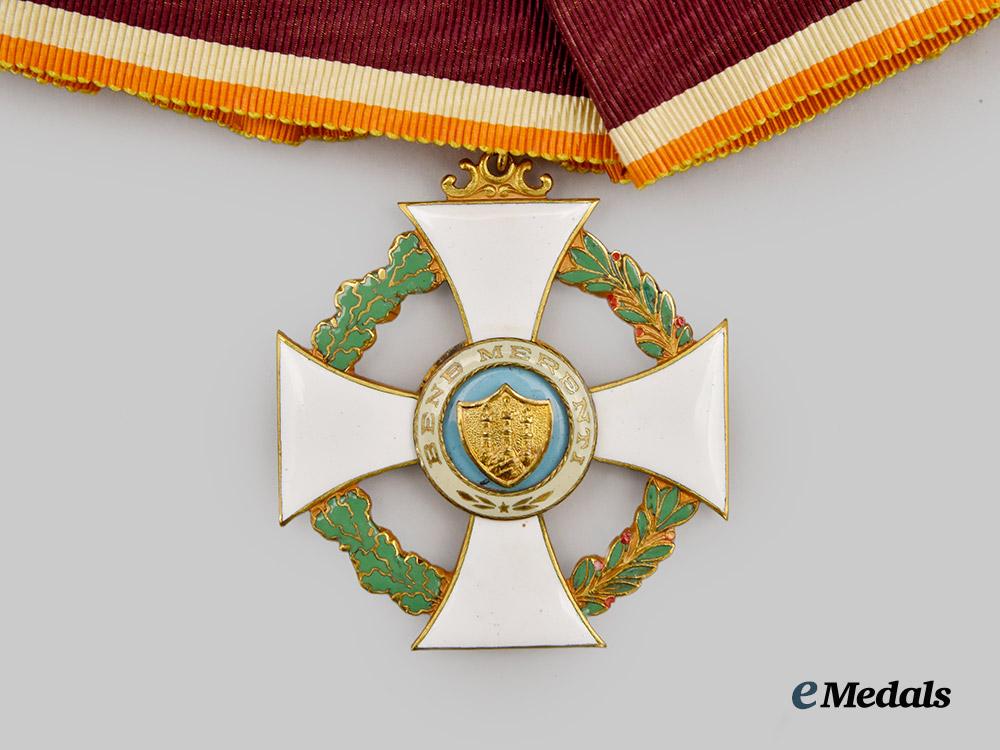 san_marino,_republic._an_order_of_st._agatha,_commander_in_case___m_n_c3576