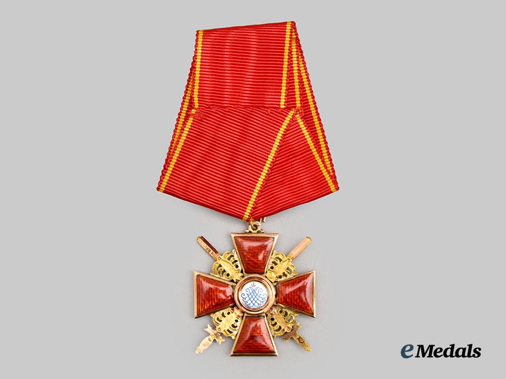 russia,_imperial._an_order_of_st._anne_in_gold,_i_i_i_class_with_swords,_c.1910___m_n_c3587