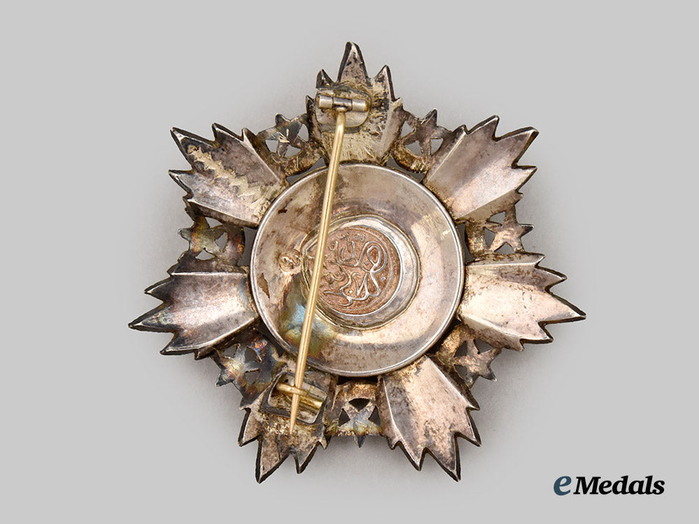 turkey,_ottoman_empire._an_order_of_the_medjidie,_commander_mounted_badge___m_n_c3647