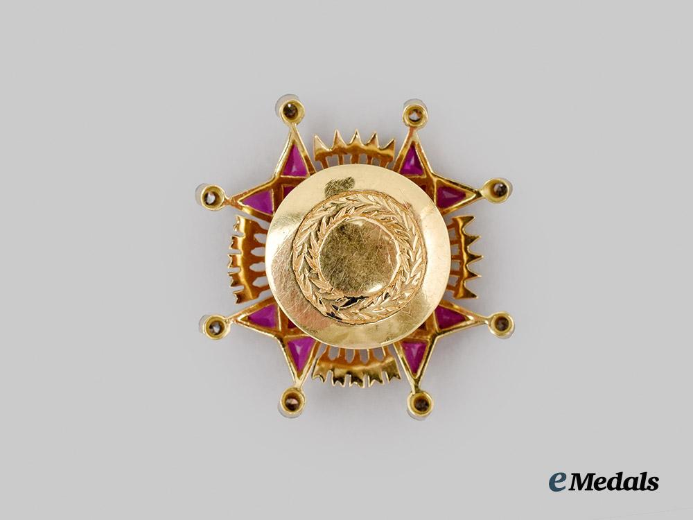 spain,_fascist_state._an_order_of_cisneros,_miniature_breast_star_in_gold_and_diamonds___m_n_c3778