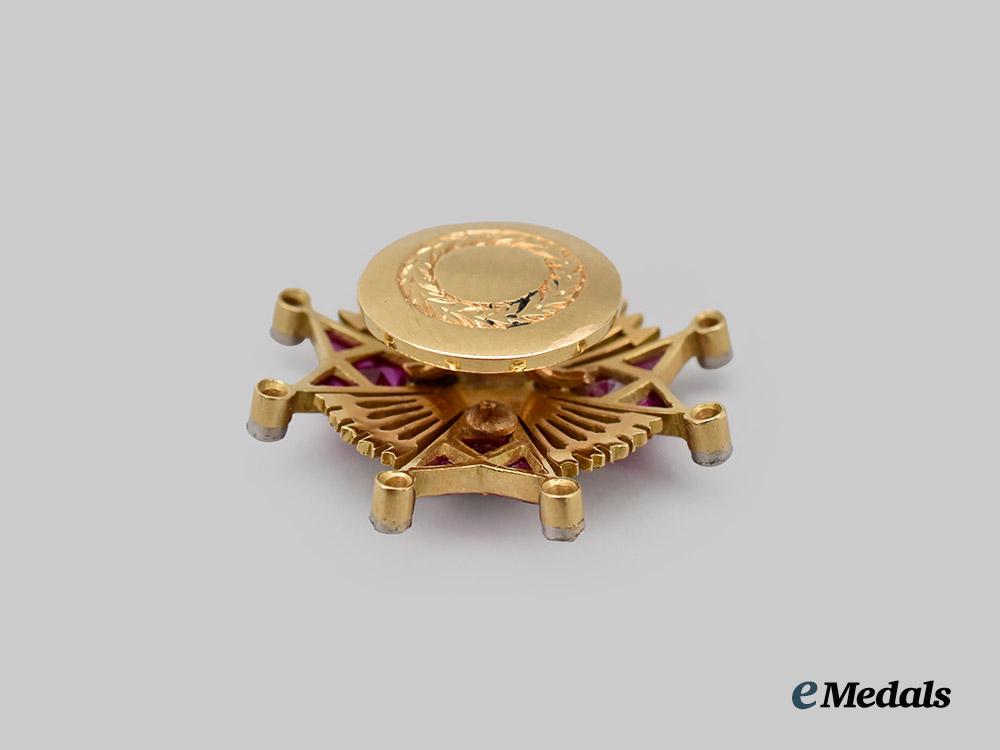 spain,_fascist_state._an_order_of_cisneros,_miniature_breast_star_in_gold_and_diamonds___m_n_c3779