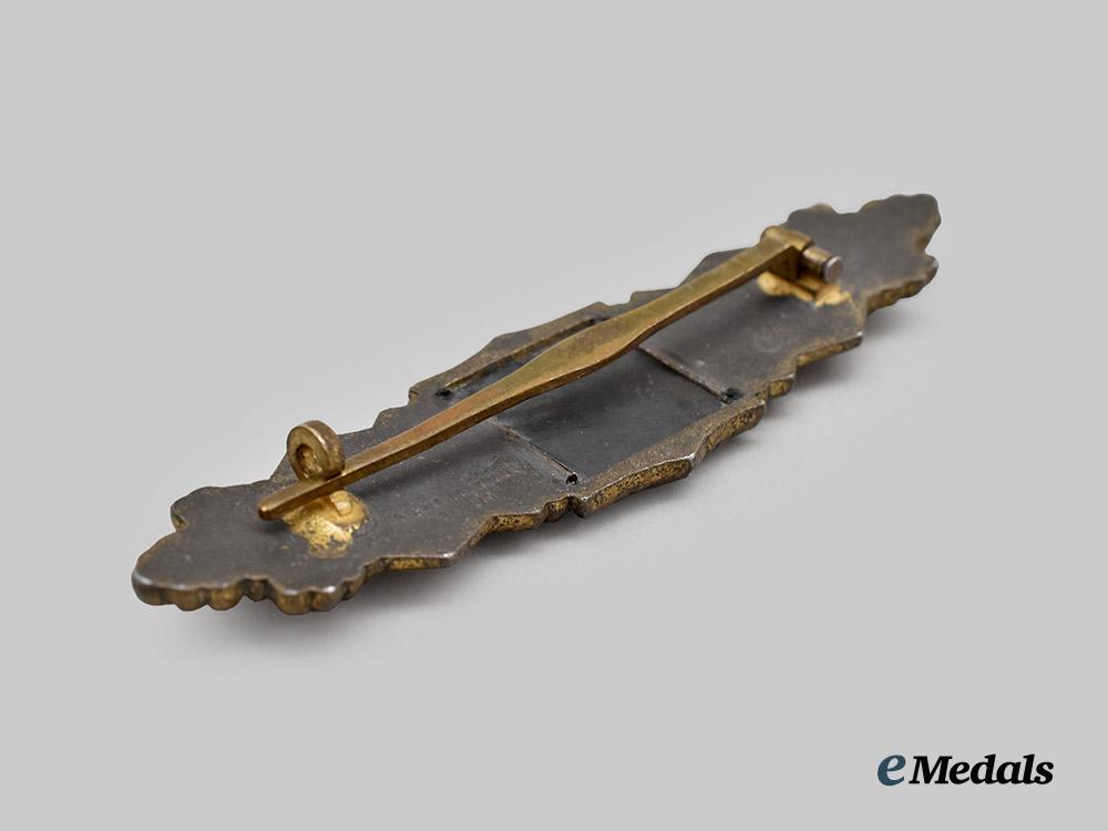 germany,_wehrmacht._a_close_combat_clasp,_gold_grade,_by_friedrich_linden___m_n_c3808