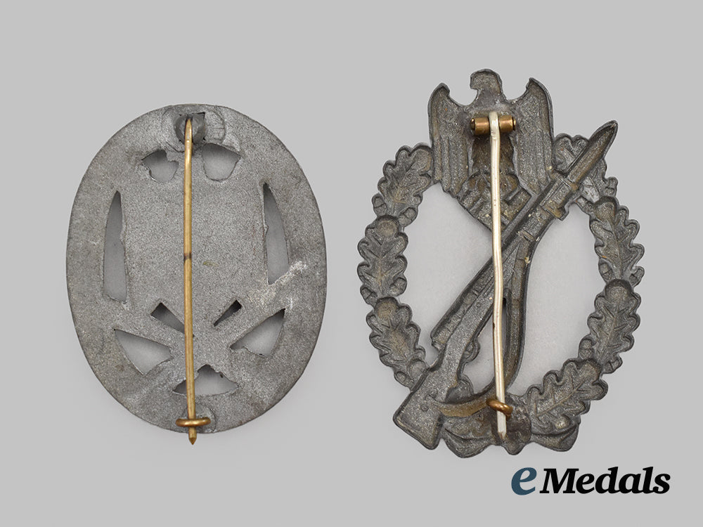 germany,_wehrmacht._a_pair_of_service_badges___m_n_c3899