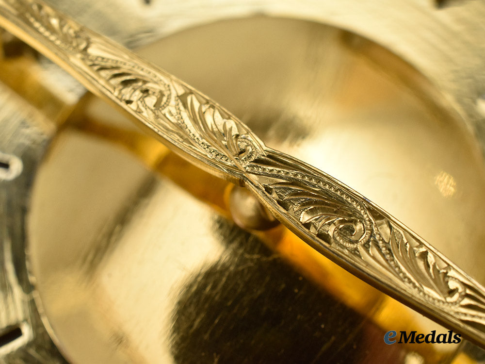 spain,_francoist_dictatorship._an_order_of_isabella_the_catholic,_grand_cross_set,_c.1960___m_n_c3923