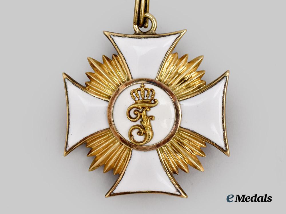 württemberg,_kingdom._a_friedrich_order_in_gold,_i_class_knight's_cross,_c.1900___m_n_c3973