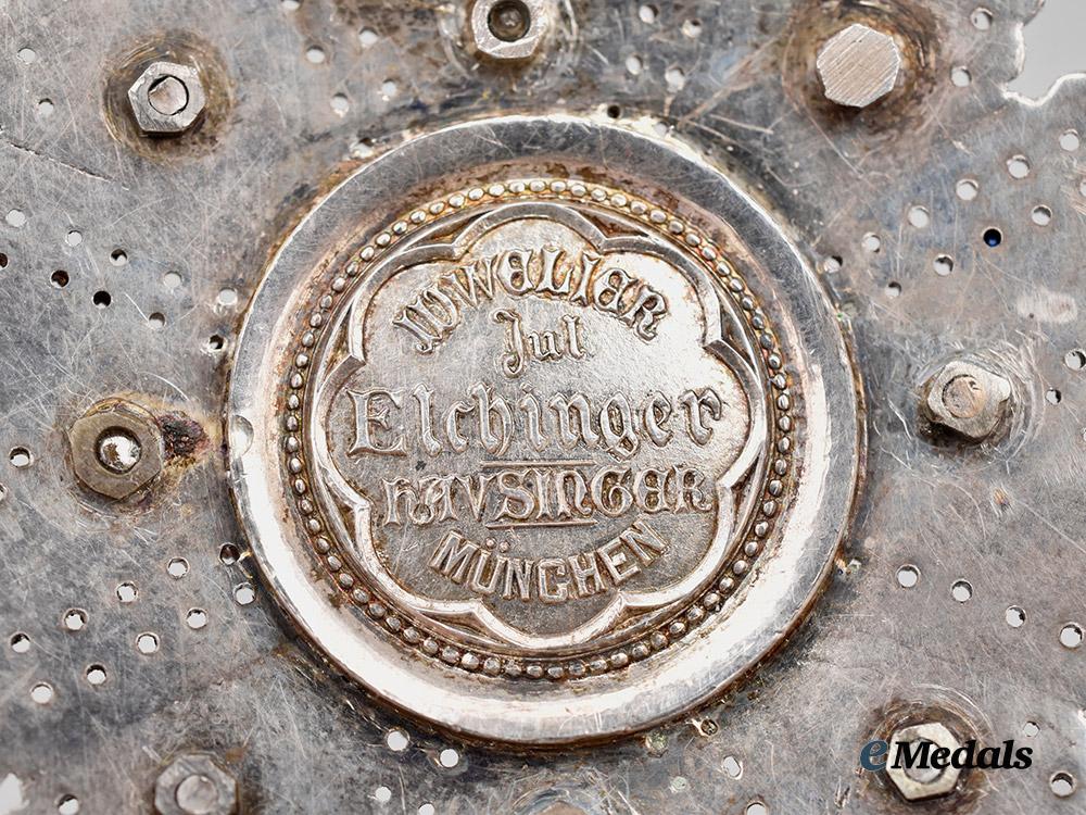 bavaria,_kingdom._a_rare_military_order_of_st._george,_grand_cross_breast_star_by_julius_elchinger,_c.1900___m_n_c4050