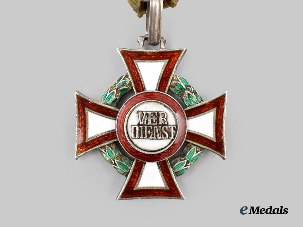 austria,_imperial._a_military_merit_cross,_i_i_i_class_with_enamelled_war_decoration,_c.1914___m_n_c4134