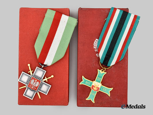 poland,_republic._a_pair_of_cased_state_decorations___m_n_c4150