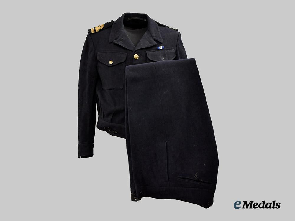 united_kingdom._the_royal_navy_reserve_blue_serge_dress_uniform_of_d_s_m_recipient_lieutenant_horace_d._h._osborne___m_n_c4177