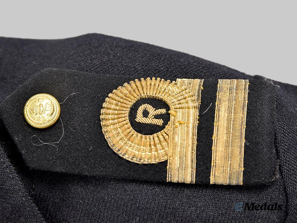 united_kingdom._the_royal_navy_reserve_blue_serge_dress_uniform_of_d_s_m_recipient_lieutenant_horace_d._h._osborne___m_n_c4195