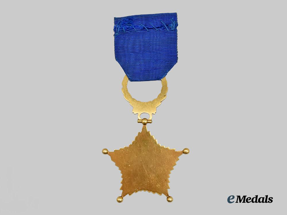 chile,_republic._a_decoration_of_the_armed_forces,_i_i_class_star_for_military_merit_for_officers,_long_service_decoration_for_twenty_years'_service,_c.1935___m_n_c4248