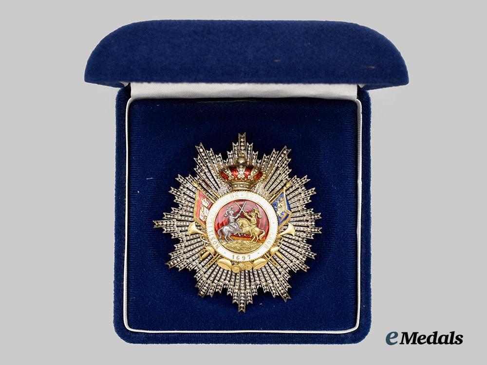 spain,_kingdom._a_royal_cavalry_armory_of_valencia,_breast_star,_by_b._castells,_c.1880___m_n_c4269