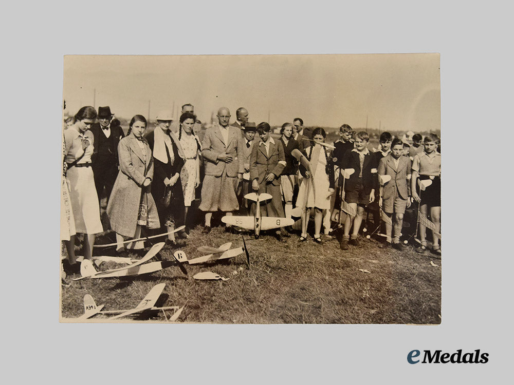 germany,_h_j._a_mixed_lot_of_press_photos,_with_glider_scenes___m_n_c4298