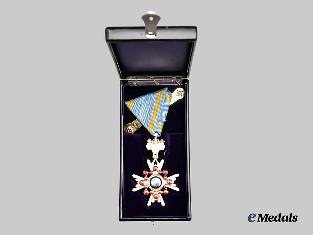 japan._an_order_of_the_sacred_treasure,_v_class,_post2003_with_case___m_n_c4305