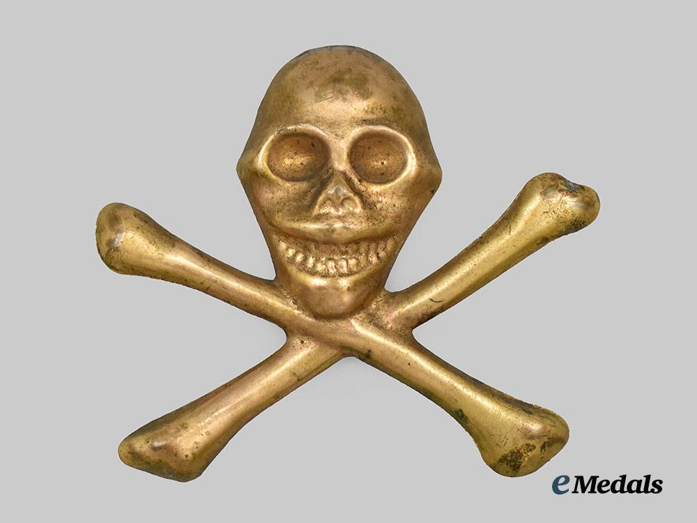 serbia,_chenik._a_cap_insignia___m_n_c4337