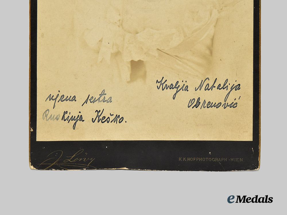 serbia,_kingdom._a_photograph_of_queen_consort_natalia_obrenović_and_her_sister_maria_keško___m_n_c4428