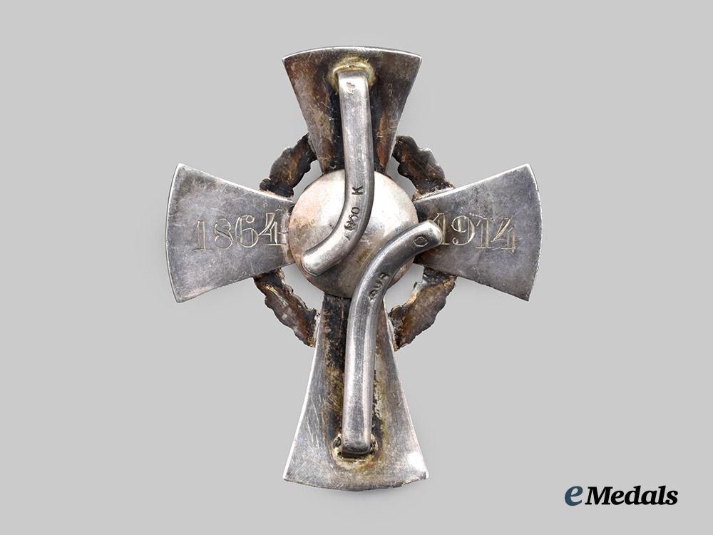austria,_empire._an_honour_decoration_of_the_red_cross,_officer_cross_with_war_decoration,_c.1918___m_n_c4457