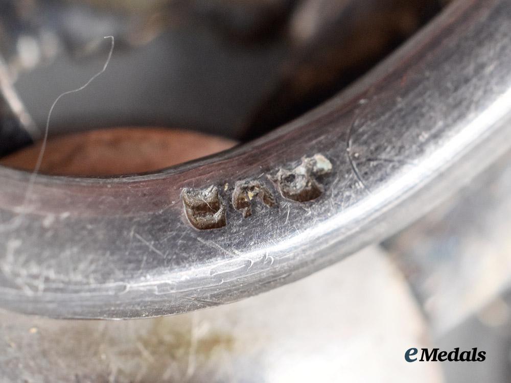 austria,_empire._an_honour_decoration_of_the_red_cross,_officer_cross_with_war_decoration,_c.1918___m_n_c4460