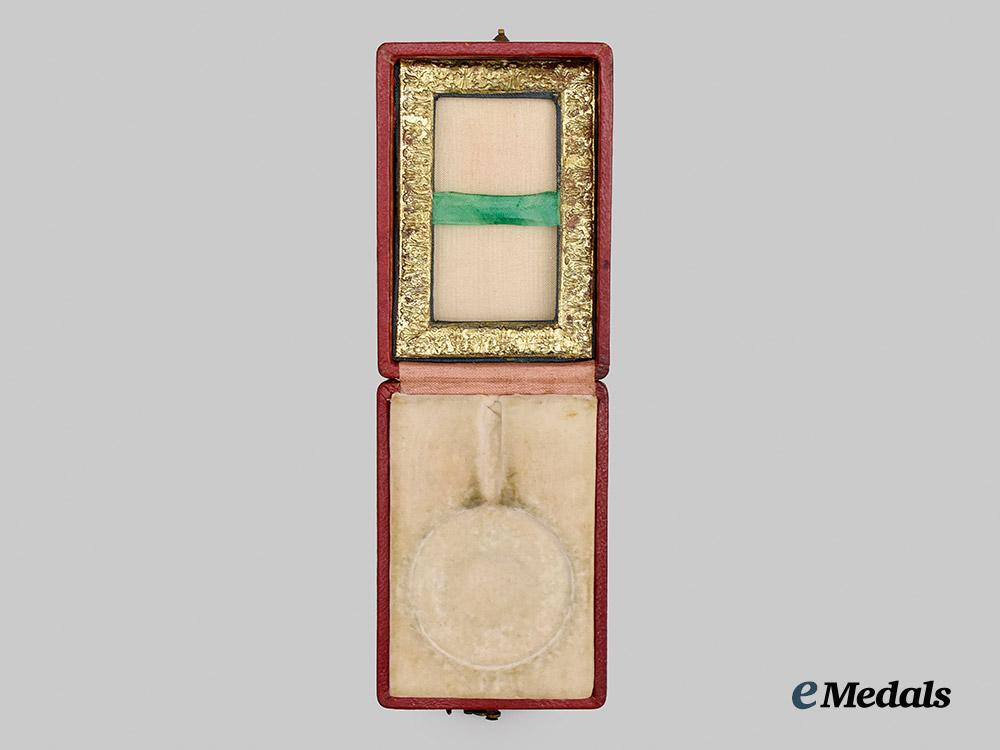 russia,_imperia._a_case_of_issue_for_st._stanislaus,_i_i_i_class___m_n_c4505