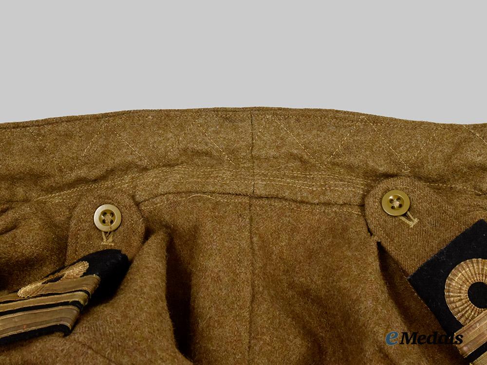 united_kingdom._a_battledress_to_a_decorated_lieutenant_commander_of_the_royal_navy_commandos___m_n_c4539