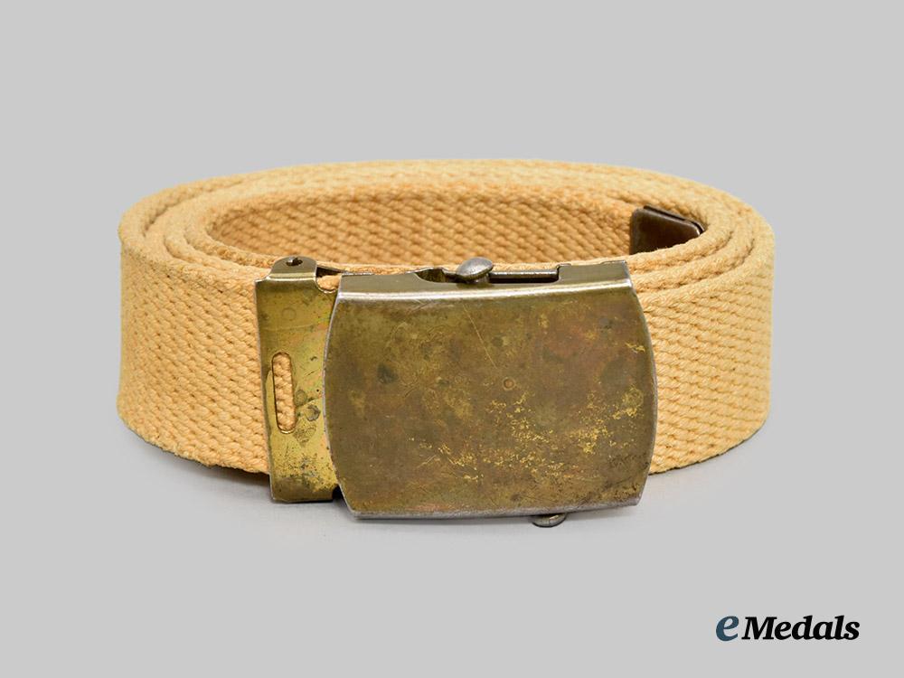 canada,_commonwealth._three_second_war_canadian_army_field_items___m_n_c4549
