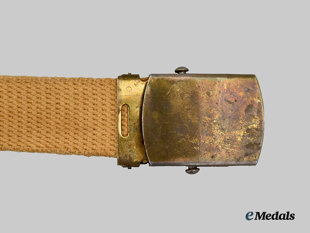 canada,_commonwealth._three_second_war_canadian_army_field_items___m_n_c4552