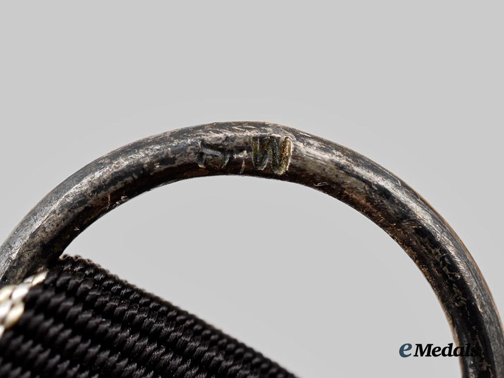 germany,_imperial;_germany,_third_reich._a_mixed_lot_of_awards_for_civil_and_military_service___m_n_c4572