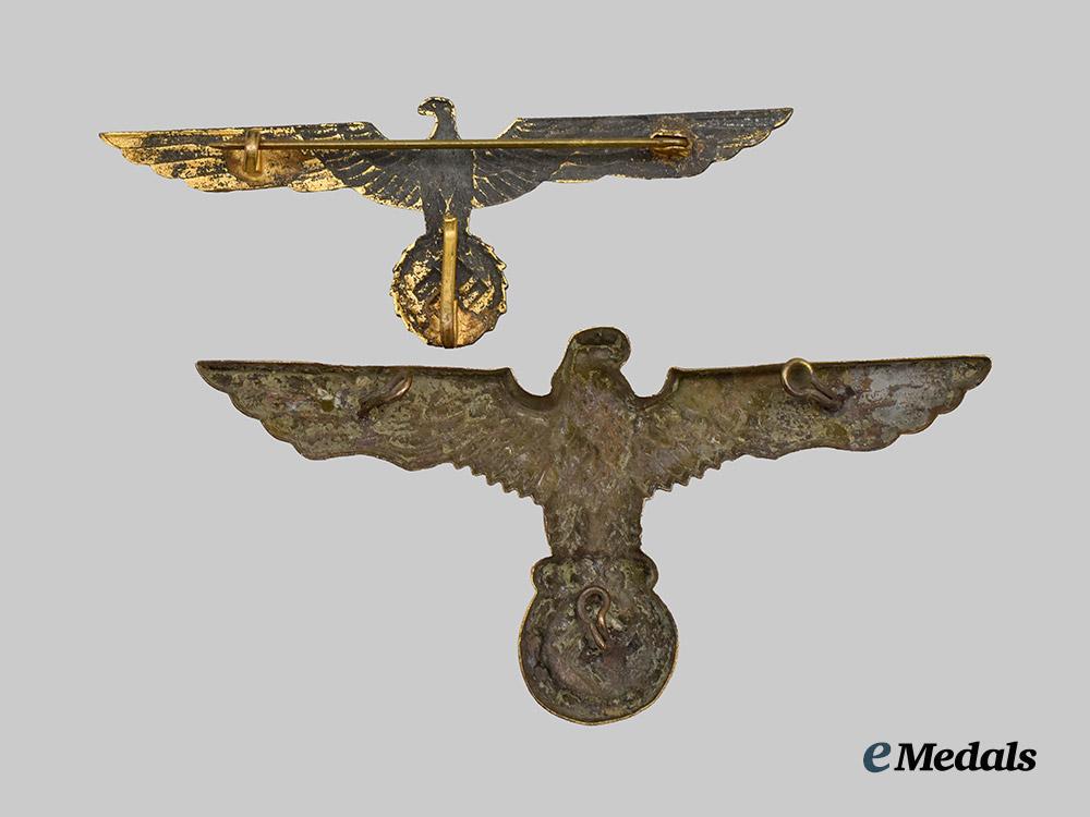 germany,_wehrmacht._a_pair_of_summer/_tropical_uniform_insignia___m_n_c4645