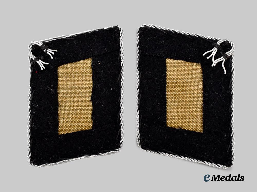 germany,_kriegsmarine._a_rare_and_mint_set_of_chaplain_collar_tabs,_early_issue___m_n_c4662