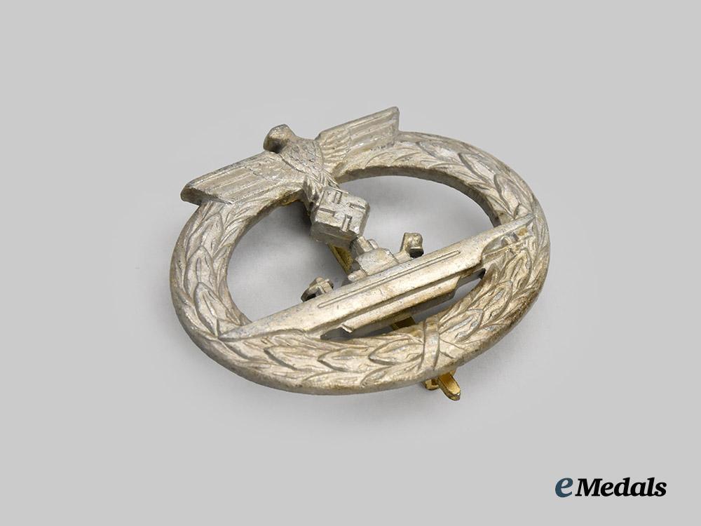 germany,_kriegsmarine._a_u-_boat_war_badge,_by_funcke&_brüninghaus___m_n_c4743