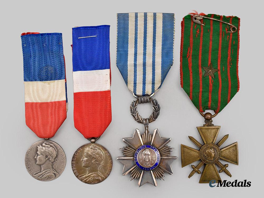 france,_republic._a_lot_of_four_decorations___m_n_c4765