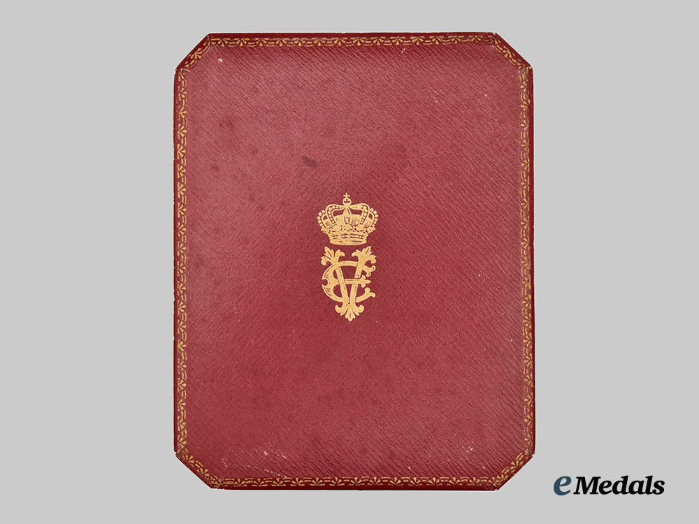 italy,_kingdom._an_order_of_the_crown_of_italy_in_gold,_commander_cross,_c.1900___m_n_c4770