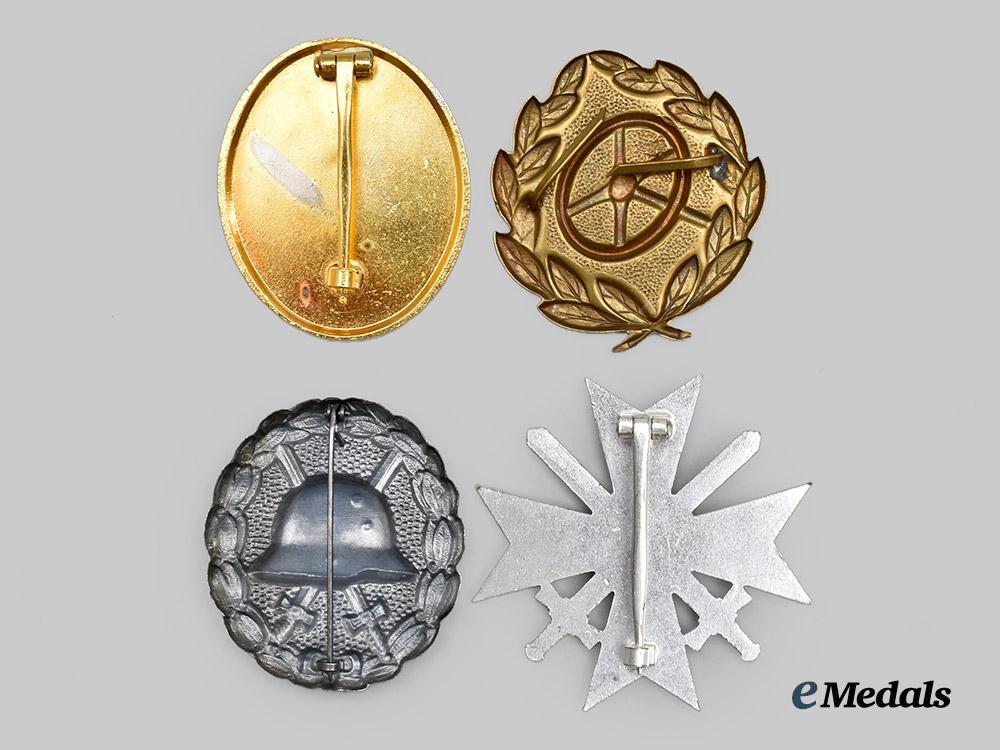 germany,_federal_republic._a_mixed_lot_of_wehrmacht_awards,1957_versions___m_n_c4779