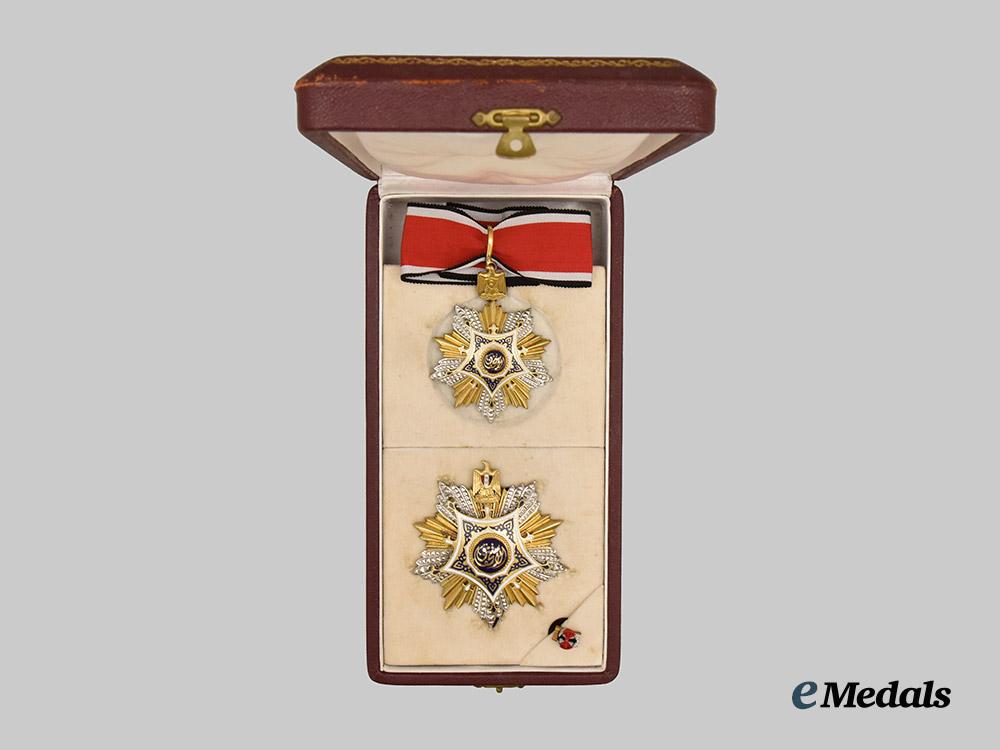 egypt,_arab_republic._an_order_of_merit,_i_i_class_set_with_case___m_n_c4843